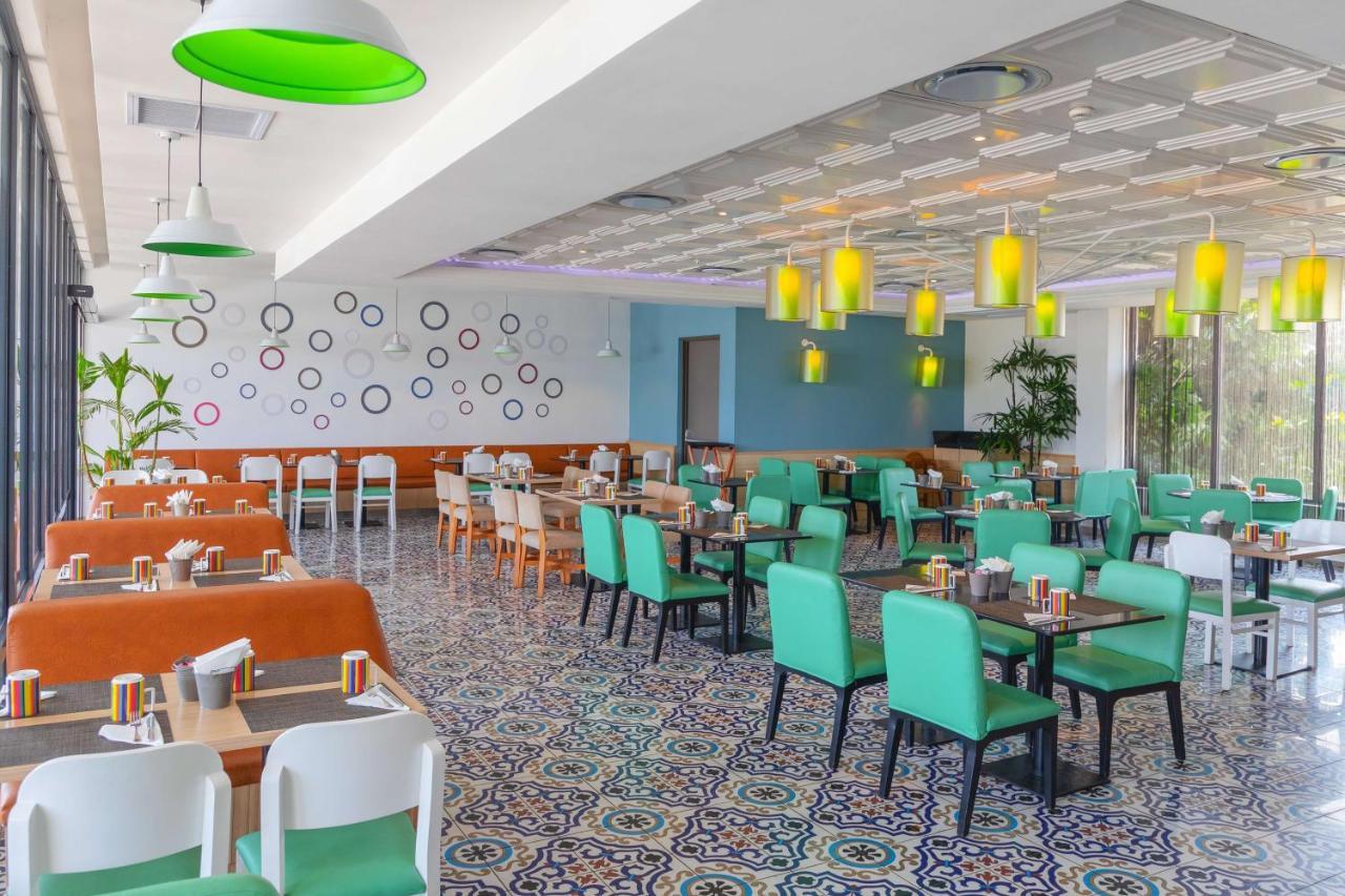 Park Inn By Radisson Libreville Exterior foto