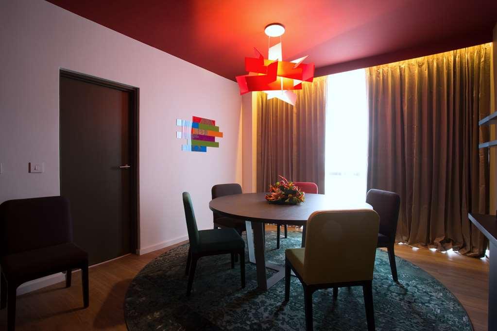Park Inn By Radisson Libreville Zimmer foto